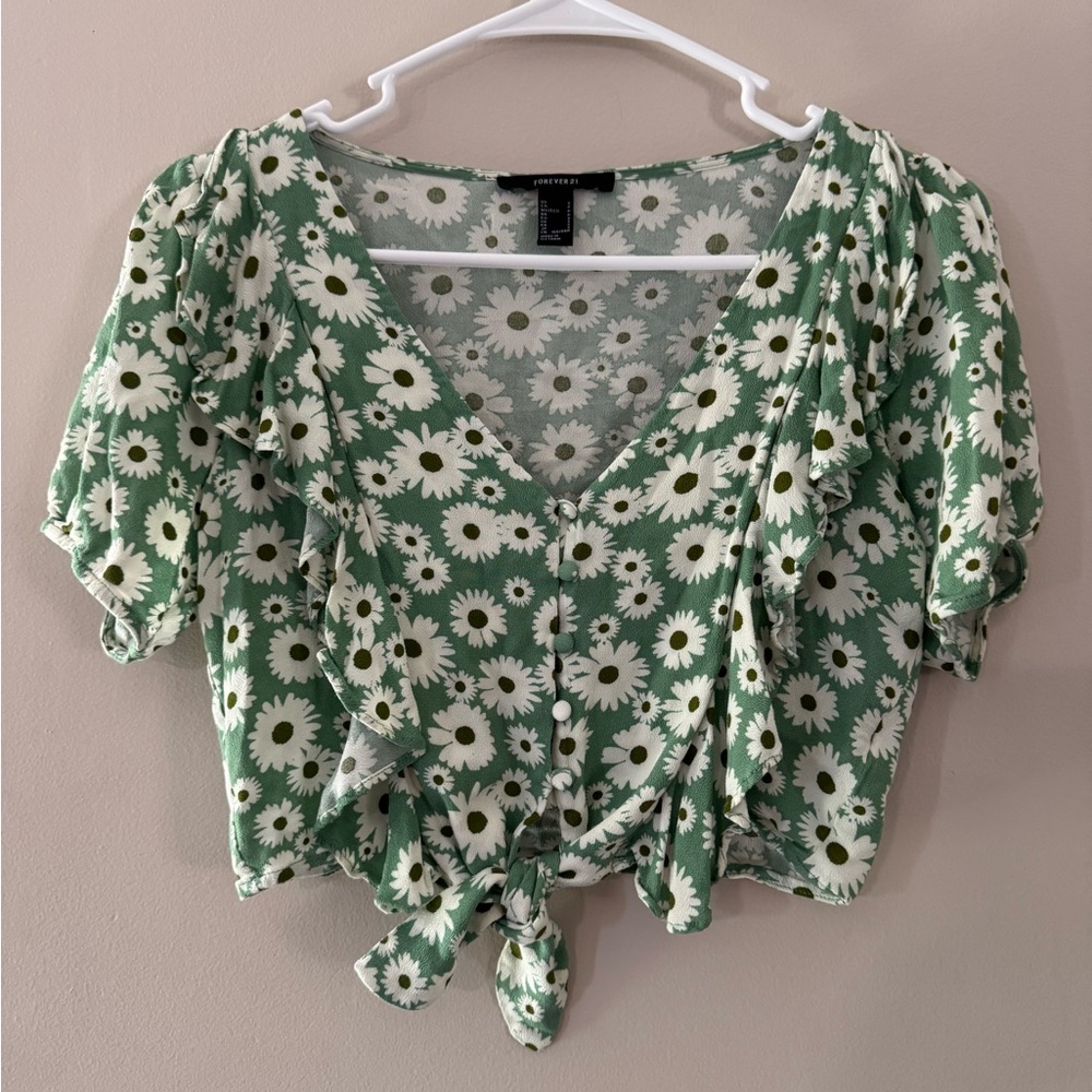 Forever 21 cropped Green Daisy Print Blouse